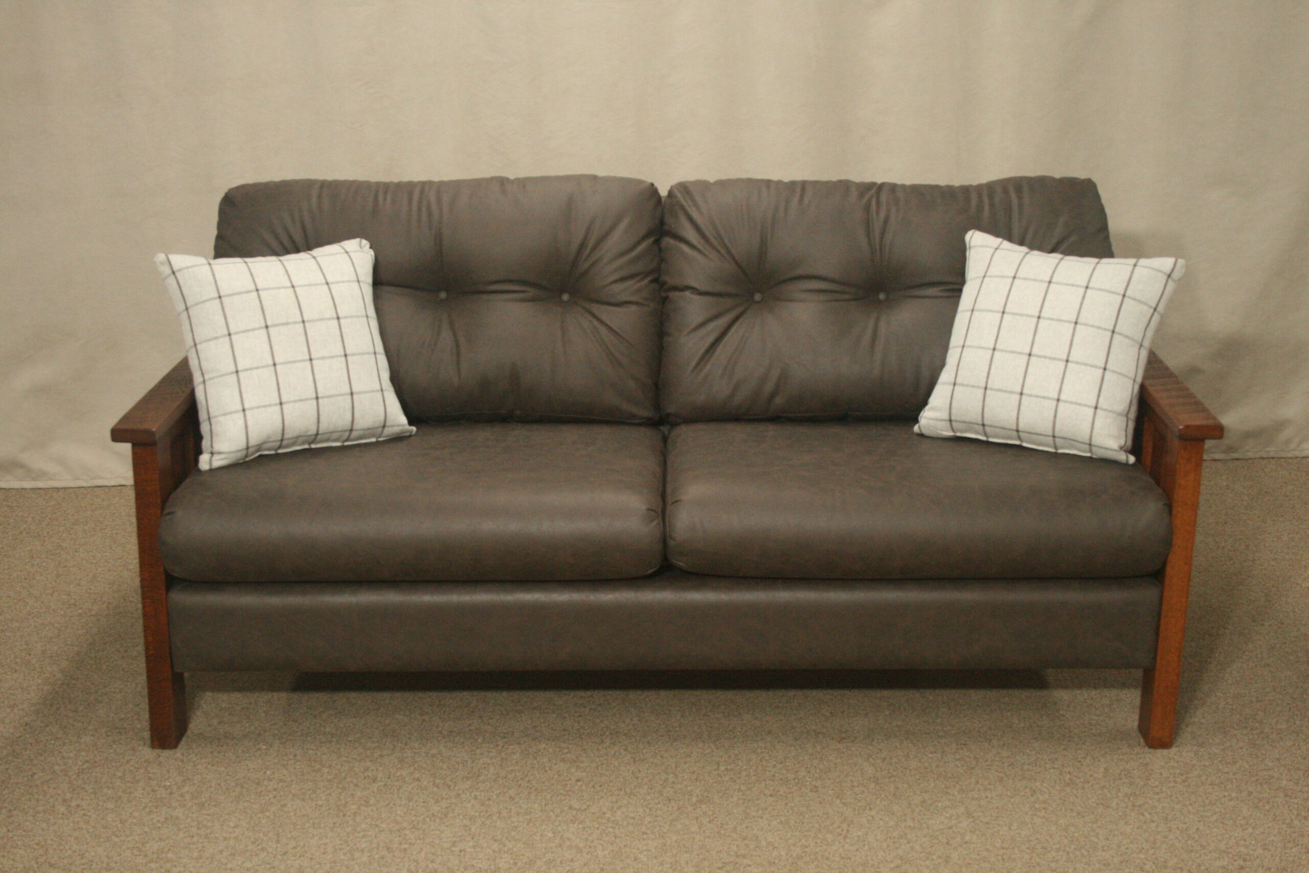 OM9401 Oak Sofa w/Michaels Cherry Stain